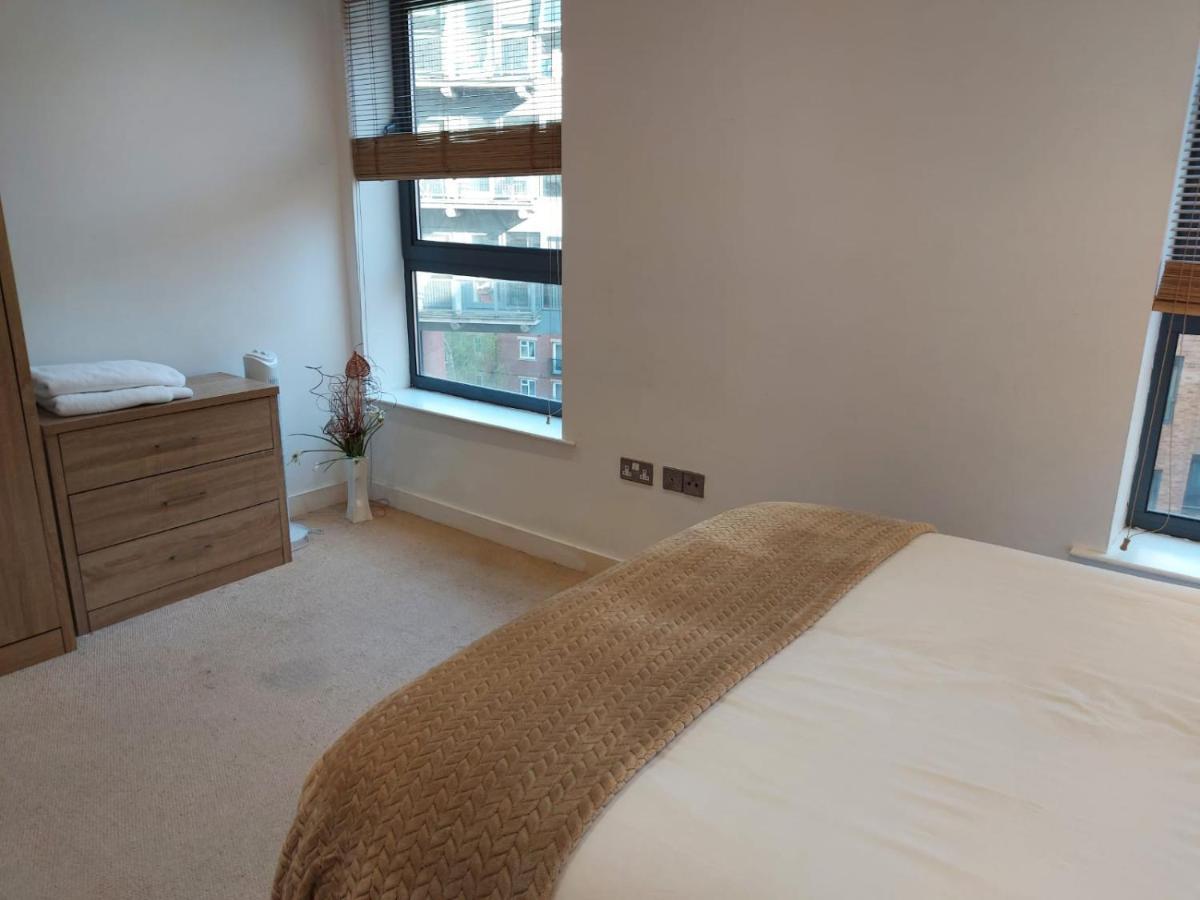 City 2 Bed, 2 Bath, Free Parking & Wifi Sheffield Exterior photo